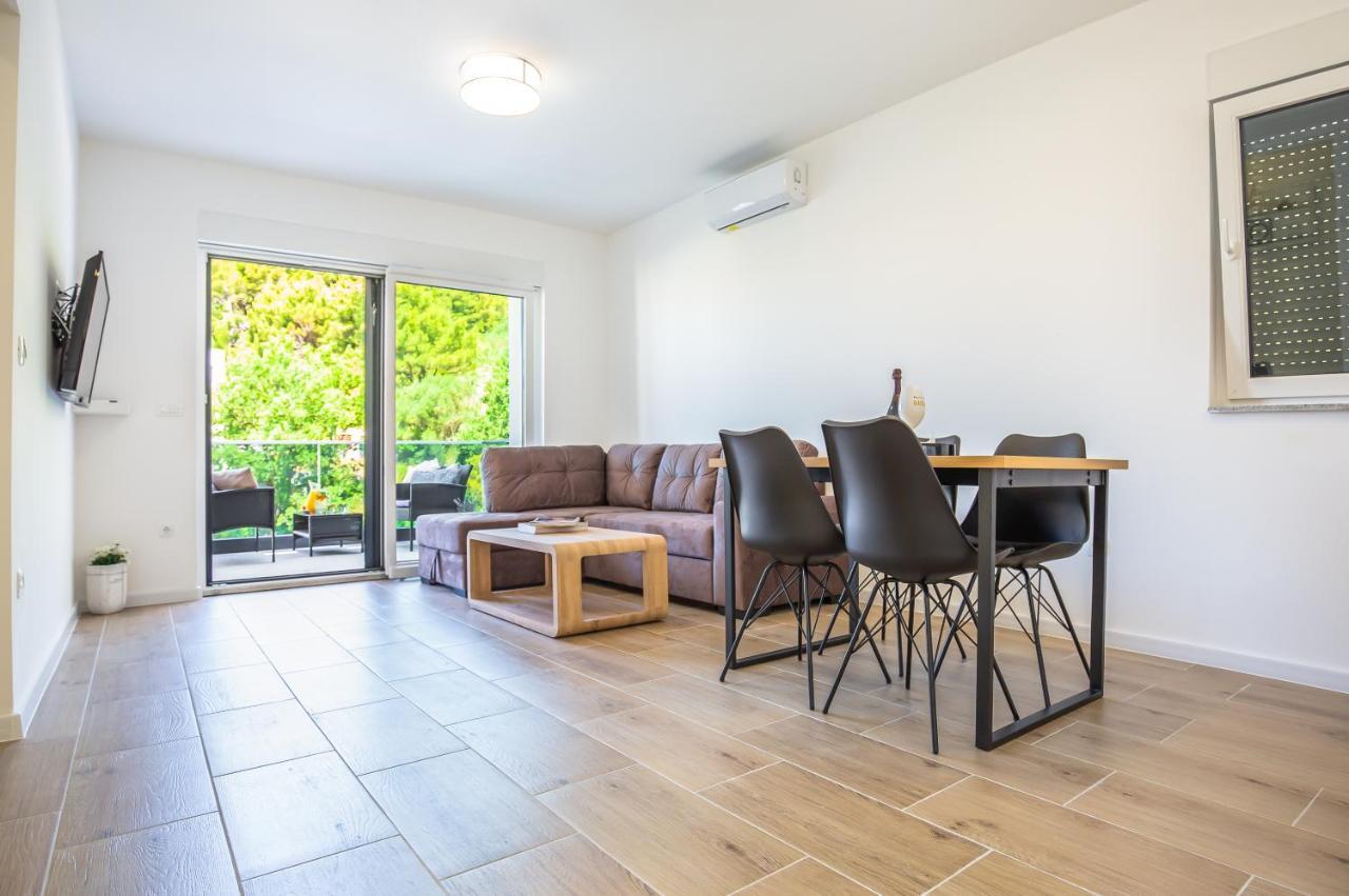 Luxury 2 Bedroom Apartment With Sea View Baška Voda Exterior foto