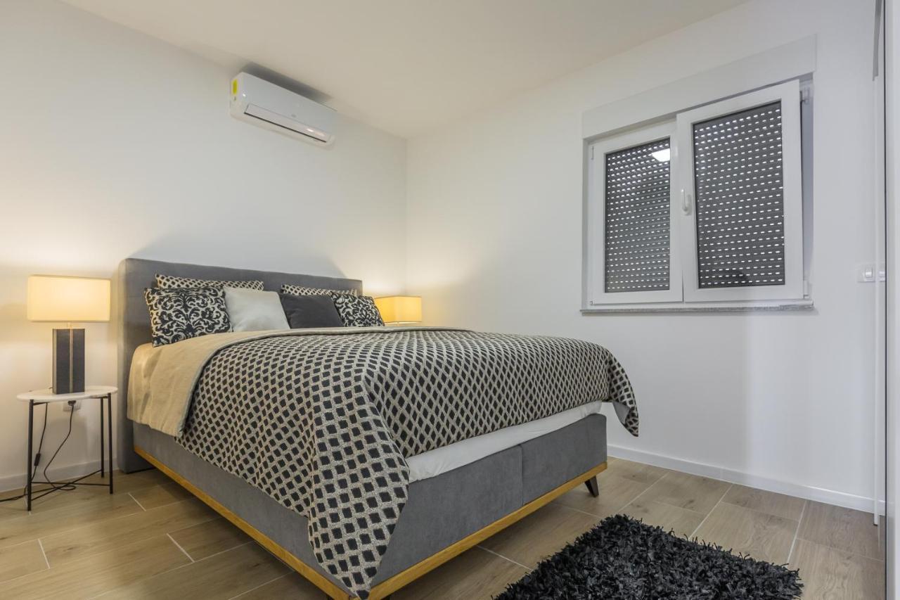 Luxury 2 Bedroom Apartment With Sea View Baška Voda Exterior foto