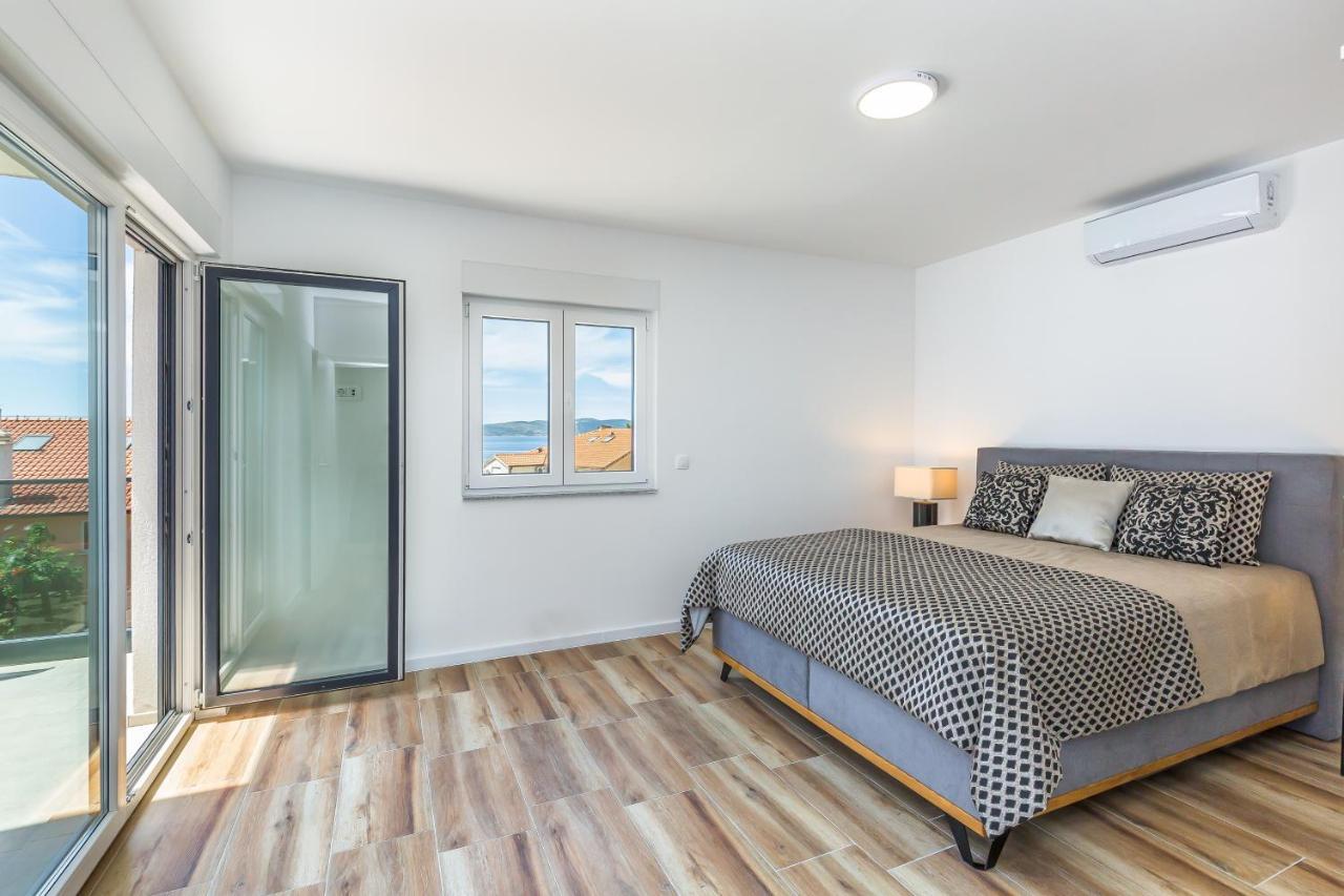 Luxury 2 Bedroom Apartment With Sea View Baška Voda Exterior foto