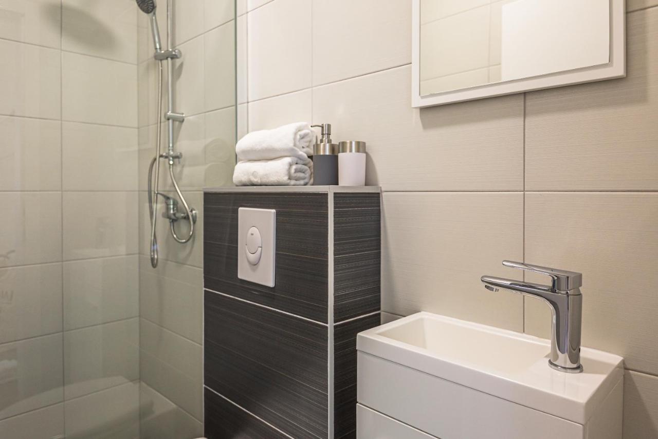 Luxury 2 Bedroom Apartment With Sea View Baška Voda Exterior foto